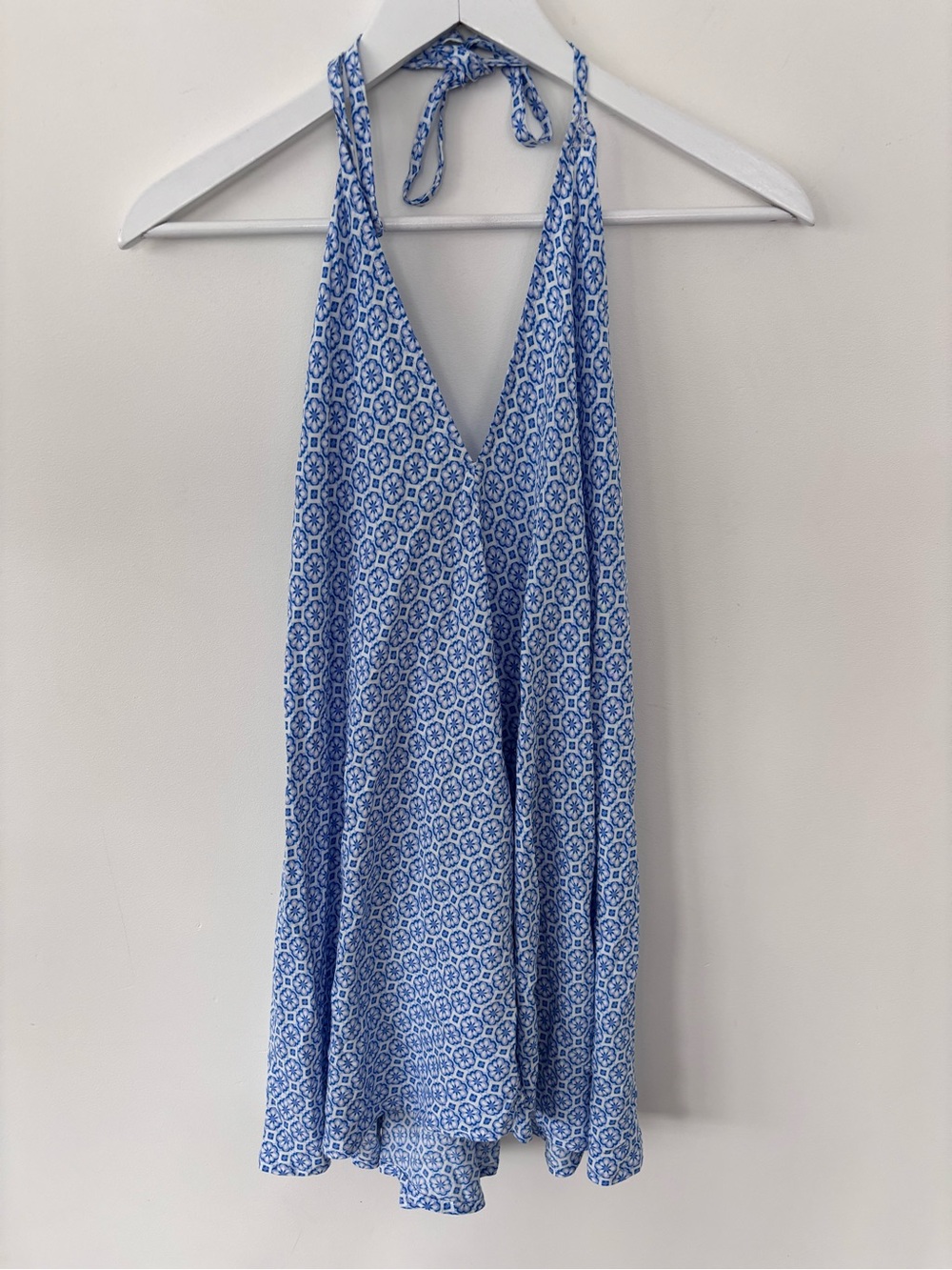 Blue/ White printed Cover /Pool dress sz medium